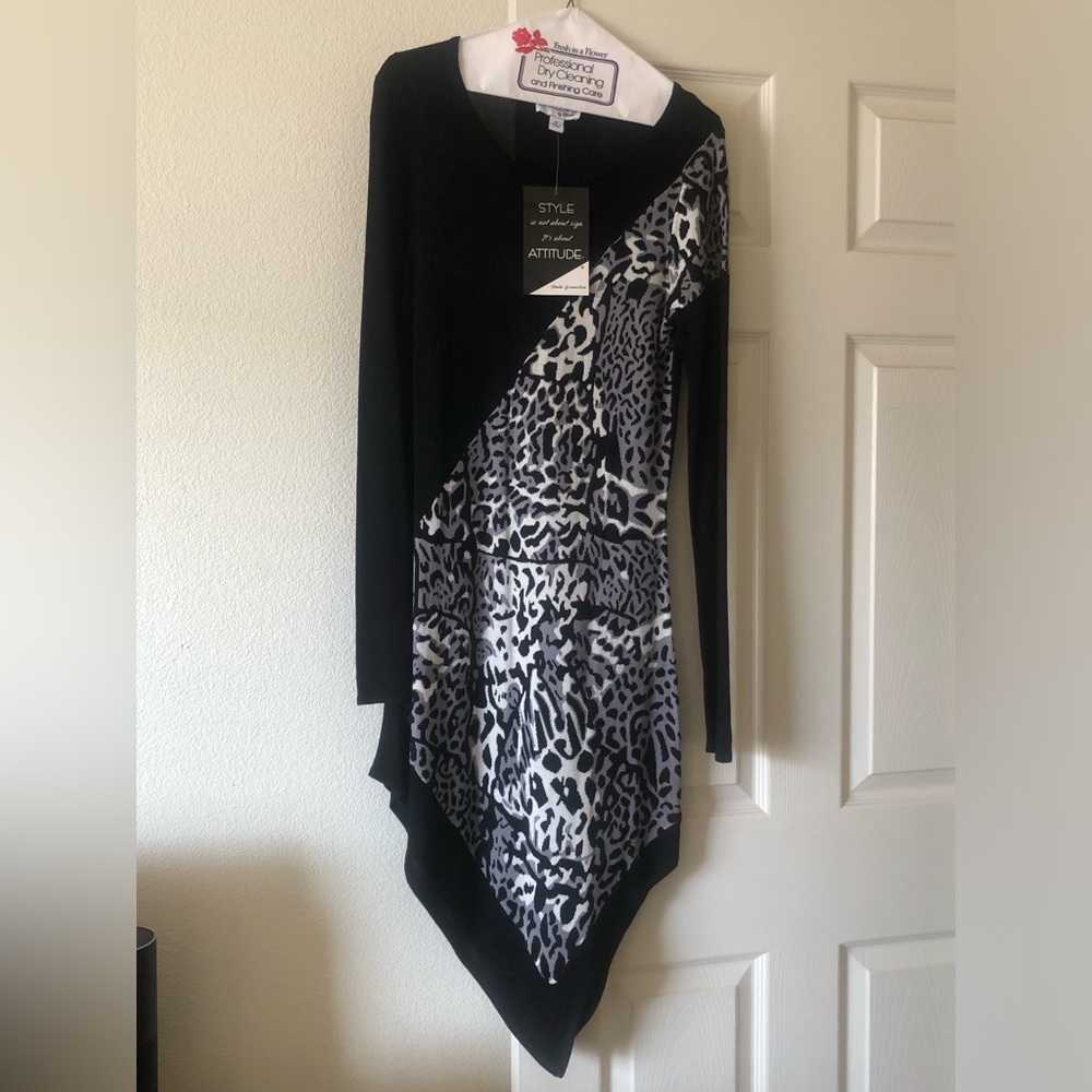NWT Attitudes by Renee long animal print asymmetric tunic top